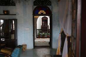 Emerson Spice Hotel