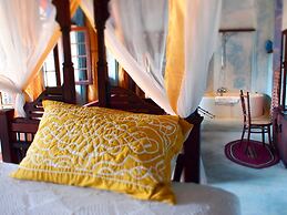 Emerson Spice Hotel