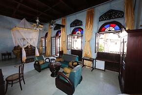 Emerson Spice Hotel