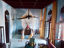 Emerson Spice Hotel