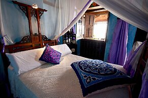 Emerson Spice Hotel