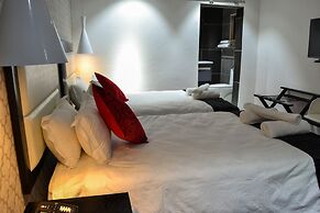City Square Lodge