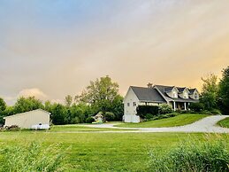 The Glen Huron Inn
