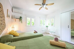 Blue Castle Guesthouse