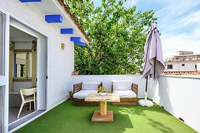 Blue Castle Guesthouse