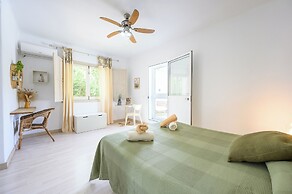 Blue Castle Guesthouse