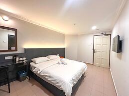 Super OYO 473 Comfort Hotel 2