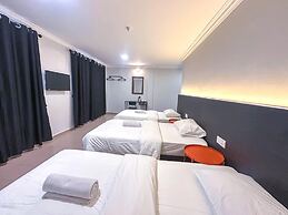 Super OYO 473 Comfort Hotel 2