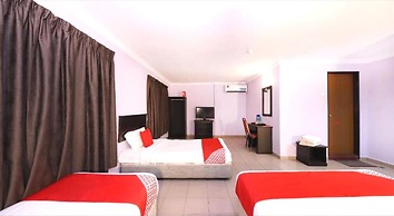 Super OYO 473 Comfort Hotel 2