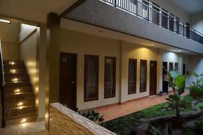 Aloha Hotel