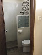 Aloha Hotel