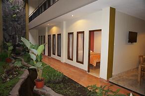 Aloha Hotel