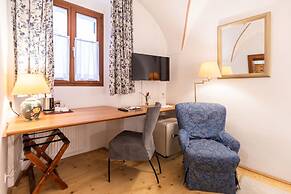 Altstadt Hotel Wolf