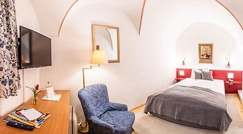 Altstadt Hotel Wolf