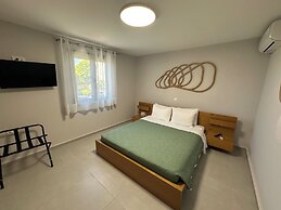 Evdokia Suites