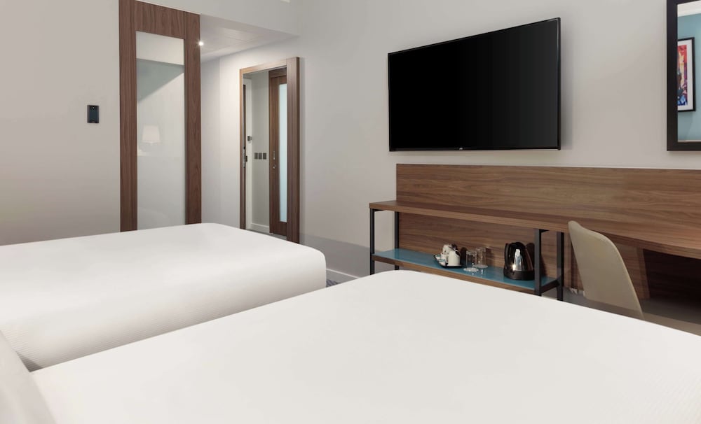 Hampton by Hilton Edinburgh Airport