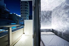 Book & Bed Tokyo Shinsaibashi - Hostel
