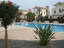 Jolie Villa