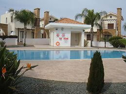 Jolie Villa