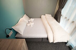Vibrant Hostel
