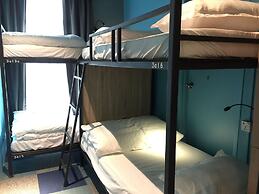 Vibrant Hostel