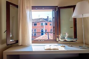 Palazzo Ca' Moro apartments
