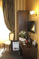 Nice Rome Holiday