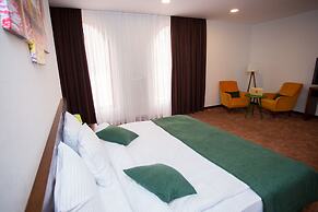 DaVinci Hotel