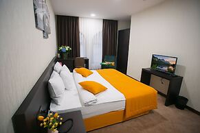DaVinci Hotel