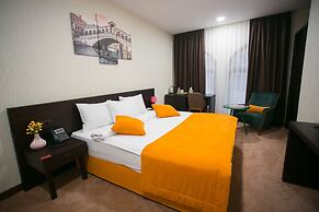 DaVinci Hotel