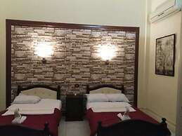 New Palace Hotel