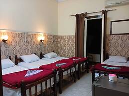New Palace Hotel