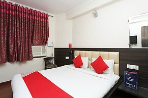 OYO 12682 Hotel Relax