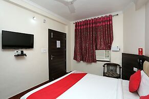 OYO 12682 Hotel Relax