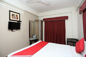 OYO 12682 Hotel Relax