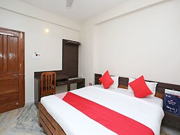OYO 14577 Vijay Palace