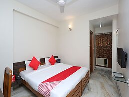 OYO 14577 Vijay Palace