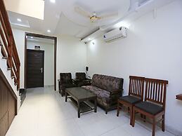 OYO 8590 Hotel Sea
