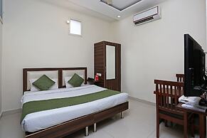 OYO 8590 Hotel Sea
