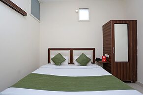 OYO 8590 Hotel Sea