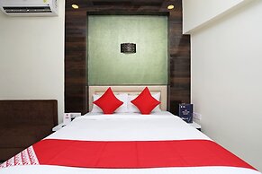 OYO 15617 Abi's Inn