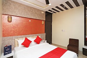 OYO 15617 Abi's Inn