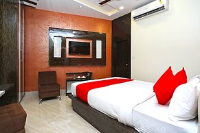 OYO 15617 Abi's Inn