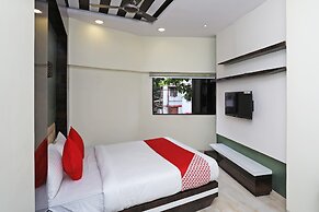 OYO 15617 Abi's Inn