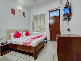 OYO 16974 Star Leaf