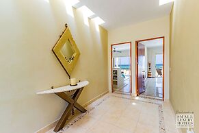 Ocean Front Private 3 Bedroom Villa in Akumal