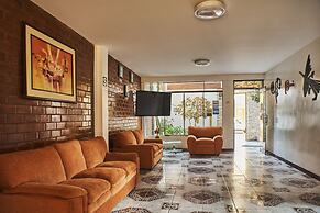 Bris Hotel