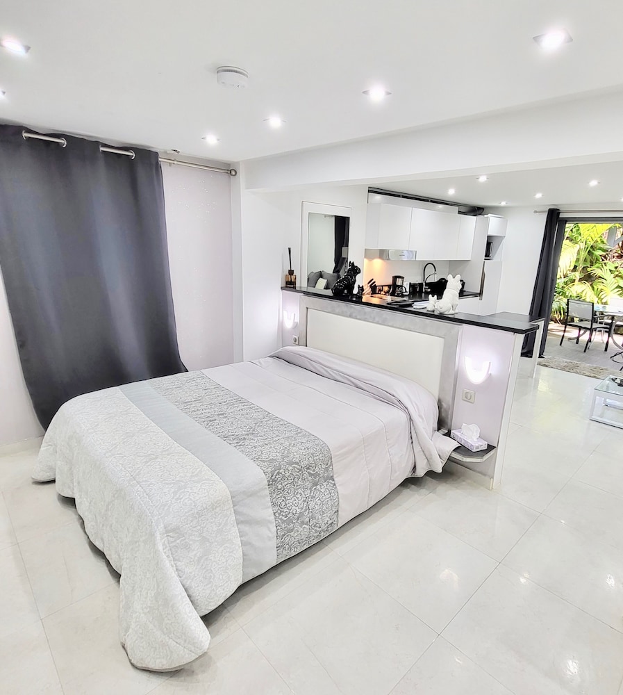 Residence Adam & Eve