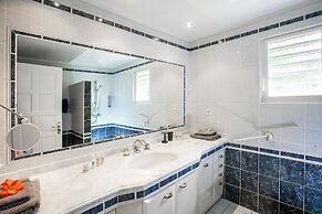 Residence Adam & Eve