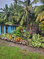 Vaiula Beach Fales
